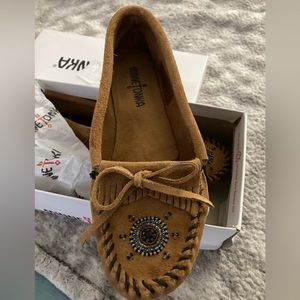 Minnetonka women’s Me To We moccasin